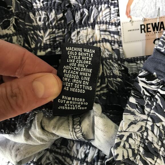 Rewash Shorts Womens Small Blue Floral Flutter‎ Loose Flowy Tropical Summer - Picture 13 of 13